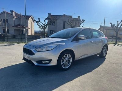 Używany Ford Focus Trend 125 KM (91 kW) 2015 Szary Sedan/Limuzyna
