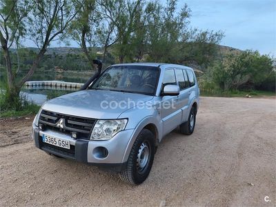 Usado Mitsubishi Montero Invite 160 CV (117 kW) 2009 Gris / plata SUV
