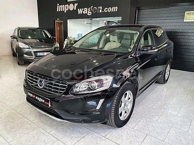 Negro Usado 2017 Volvo XC60 Momentum SUV | 19.900 € (Precio justo)