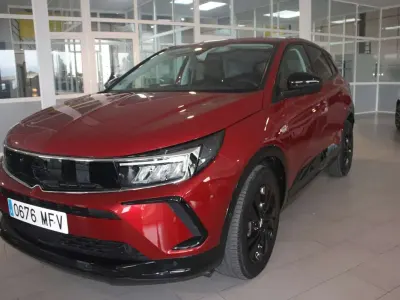 Usado Opel Grandland X S 131 CV (96 kW) 2023 Burdeos SUV