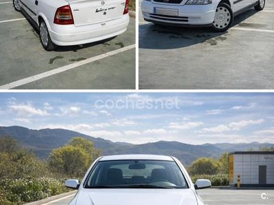 Brugt Opel Astra Club 75 HK (55 kW) 2001 Hvid Sedan