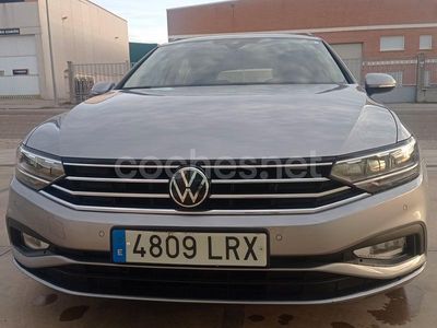 Gris / plata Usado 2021 VW Passat Familiar | 14.990 € (Buen precio)