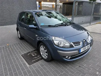 Usado Renault Scénic II Expression 110 CV (80 kW) 2008 Azul Monovolumen