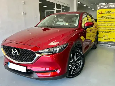 Usado Mazda CX-5 Luxury 150 CV (110 kW) 2017 Granate SUV