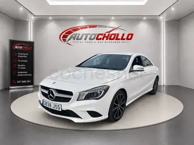 Usado Mercedes CLA200 Urban 136 CV (100 kW) 2016 Blanco Coupe