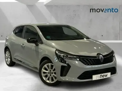Usado Renault Clio V Evolution 100 CV (73 kW) 2025 Gris Berlina