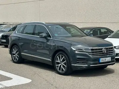Second-hand VW Touareg Pure 231 CP (169 kW) 2020 Gri SUV