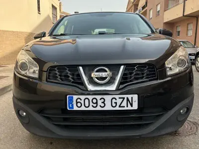 Usado Nissan Qashqai Acenta 110 CV (80 kW) 2010 Negro SUV