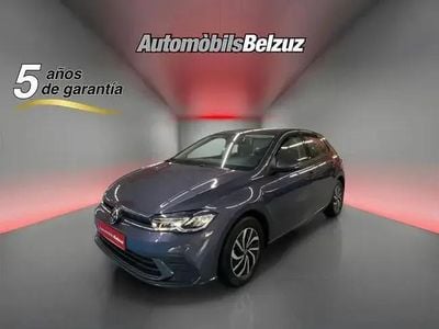 Usado VW Polo Life 95 HP (69 kW) 2023 Cinzento Citadino