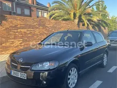 Usado Nissan Almera 98 CV (72 kW) 2005 Negro Berlina