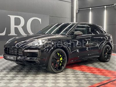 Negro Usado 2020 Porsche Cayenne Turbo S SUV | 124.000 €