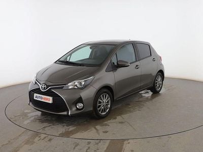 Gris Usado 2016 Toyota Yaris Active Berlina | 12.899 € (Precio justo)