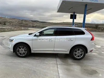 Usado Volvo XC60 Momentum 136 CV (100 kW) 2013 Blanco SUV