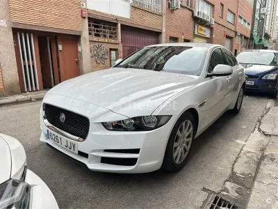 Usado Jaguar XE Pure 180 CV (132 kW) 2016 Blanco Berlina