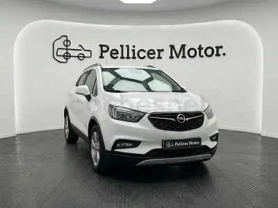 Usado Opel Mokka X Innovation 136 CV (100 kW) 2019 Blanco SUV