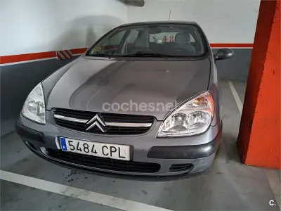 Usado Citroën C5 117 CV (86 kW) 2003 Gris / plata Berlina