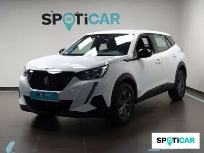 Usado Peugeot 2008 Active 110 CV (80 kW) 2021 Blanco SUV