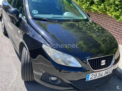 Usado Seat Ibiza ST Style 90 CV (66 kW) 2011 Negro Familiar