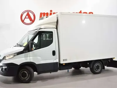Usado Iveco Daily 156 CV (114 kW) 2018 Beige Van