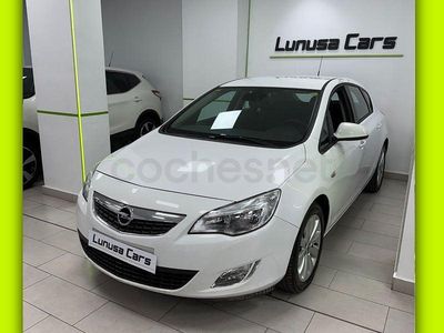 Usado Opel Astra Enjoy 115 CV (84 kW) 2010 Blanco Berlina