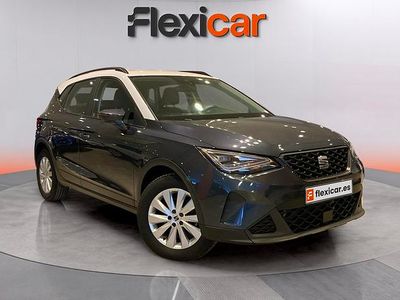 Usado Seat Arona Style 116 CV (85 kW) 2022 Gris SUV