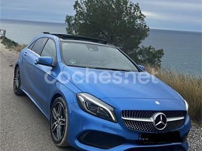 Usado Mercedes A200 AMG line 136 CV (100 kW) 2016 Azul Berlina