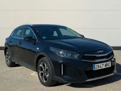 Usado Kia XCeed 160 CV (117 kW) 2023 Gris SUV