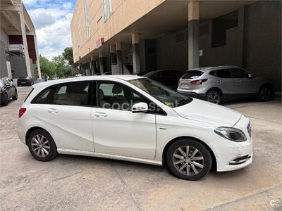 Mercedes B180