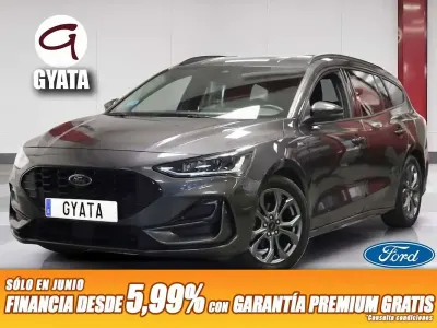 Usado Ford Focus ST-Line 155 CV (114 kW) 2024 Gris Familiar