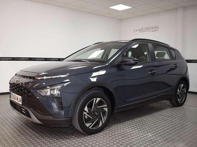 Usado Hyundai Bayon 84 CV (61 kW) 2023 Gris SUV