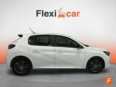 Begagnad Peugeot 208 Allure 100 HK (73 kW) 2022 Vit Halvkombi