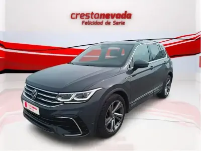 Usado VW Tiguan R-line 150 CV (110 kW) 2022 Gris SUV