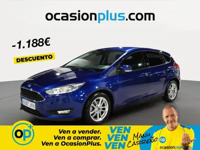 Usado Ford Focus Trend+ 125 CV (91 kW) 2017 Azul Berlina