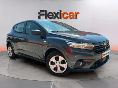Usado Dacia Sandero Essentiel 101 CV (74 kW) 2021 Gris Berlina