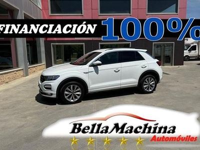 Usado VW T-Roc Advance 111 CV (81 kW) 2022 Amarillo SUV