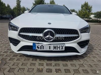 Usado Mercedes CLA200 Shooting Brake 150 CV (110 kW) 2023 Blanco Familiar