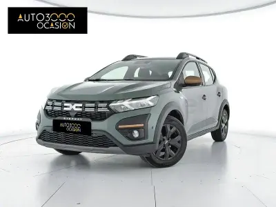 Usado Dacia Sandero Extreme 101 CV (74 kW) 2025 Verde Berlina