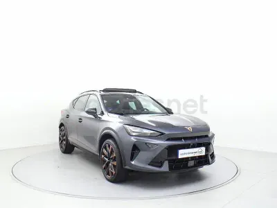 Usado Cupra Formentor 204 CV (150 kW) 2024 Gris / plata SUV