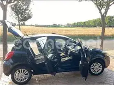 Usado Renault Clio IV Business 75 CV (55 kW) 2012 Negro Berlina