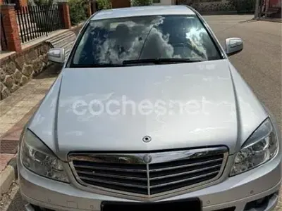 Usado Mercedes C220 Avantgarde 122 CV (89 kW) 2007 Gris / plata Familiar