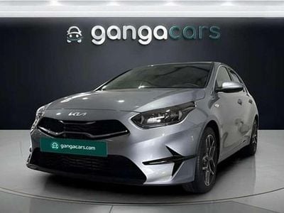 Begagnad Kia Ceed 101 HK (74 kW) 2023 Grå Halvkombi