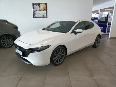 Usado Mazda 3 122 HP (89 kW) 2022 Branco