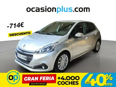 Usado Peugeot 208 Style 75 CV (55 kW) 2017 Gris Utilitario