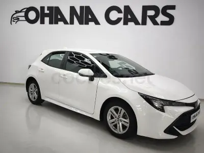 Usado Toyota Corolla Active 122 CV (89 kW) 2021 Blanco Berlina