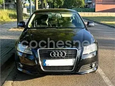 Usado Audi A3 Ambiente 105 CV (77 kW) 2011 Negro Utilitario