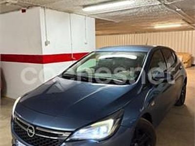 Usado Opel Astra Selective 136 CV (100 kW) 2016 Azul Berlina