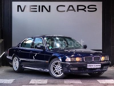 Azul Usado 1995 BMW 750 Comfort Edition Berlina | 18.900 €
