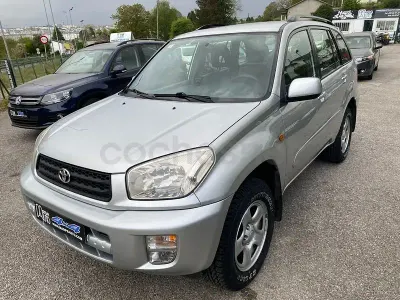 Usado Toyota RAV4 Luna 150 CV (110 kW) 2003 Gris / plata SUV