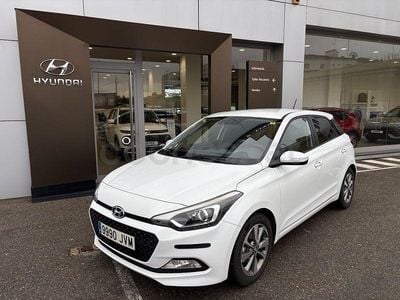 Blanco Usado 2017 Hyundai i20 Berlina | 10.500 € (Precio justo)