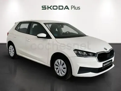 Usado Skoda Fabia Active 95 CV (69 kW) 2022 Blanco Utilitario